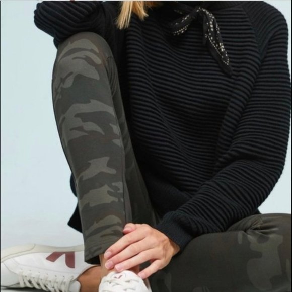 Anthropologie Sanctuary Camo leggings - Picture 2 of 15